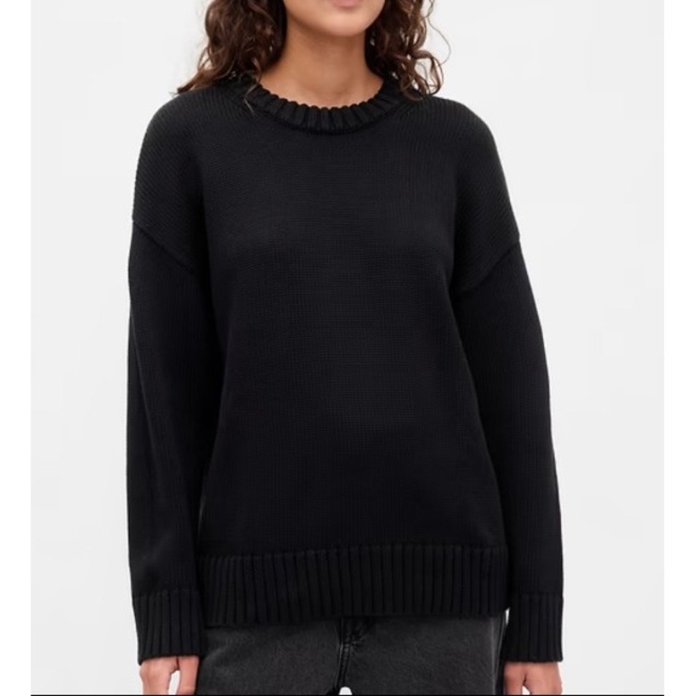 GAP relaxed fit women SZ PS Black Crewneck Sweater Basic layer minalmalist
